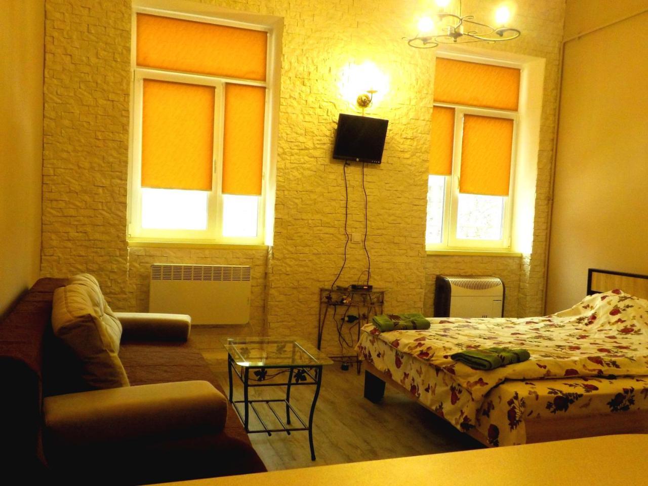 With Dom Studio Apartament Lwów Zewnętrze zdjęcie